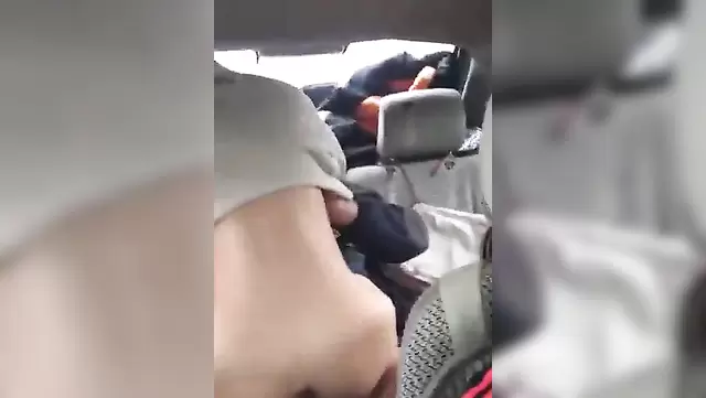 Quickie in a car with an Asian cutie